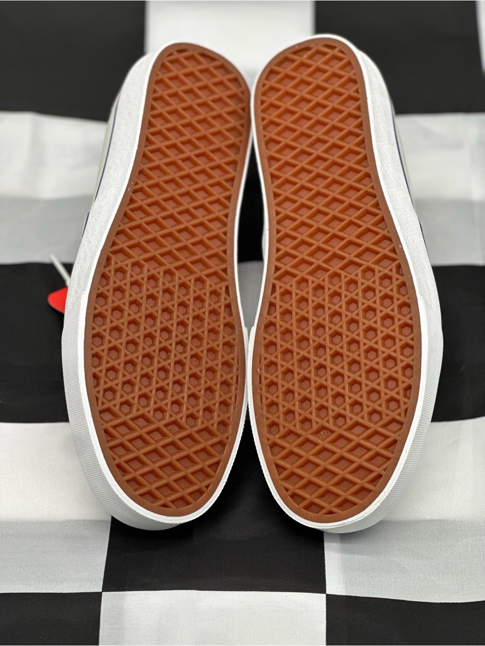 Vans Low-Top Sneakers in Off-White with Navy Trim - Picture 7 of 11